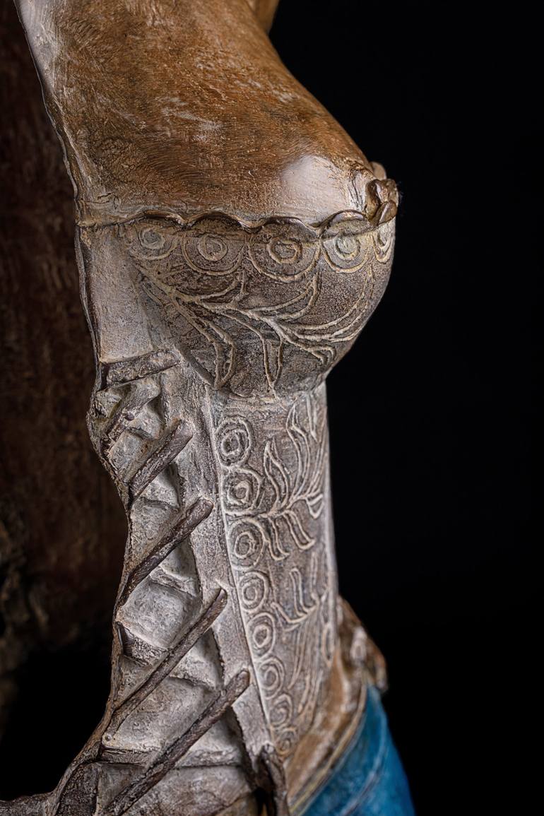 Original Figurative Women Sculpture by Philippe CRIVELLI