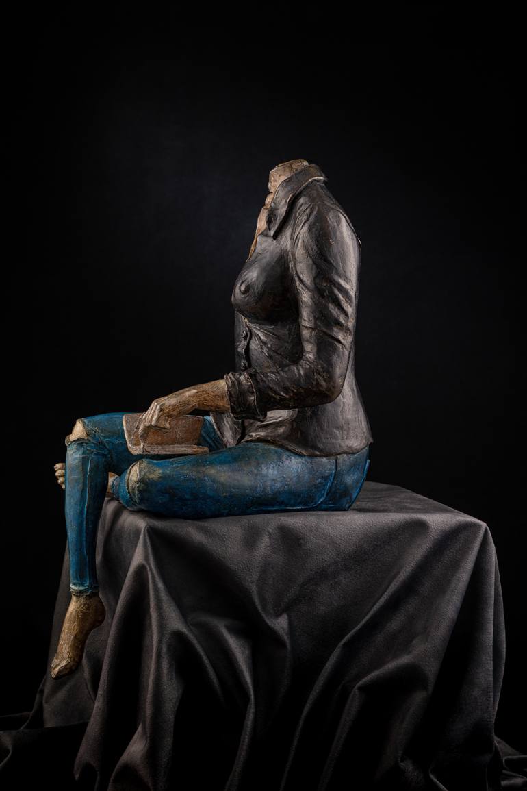 Original Figurative Women Sculpture by Philippe Crivelli