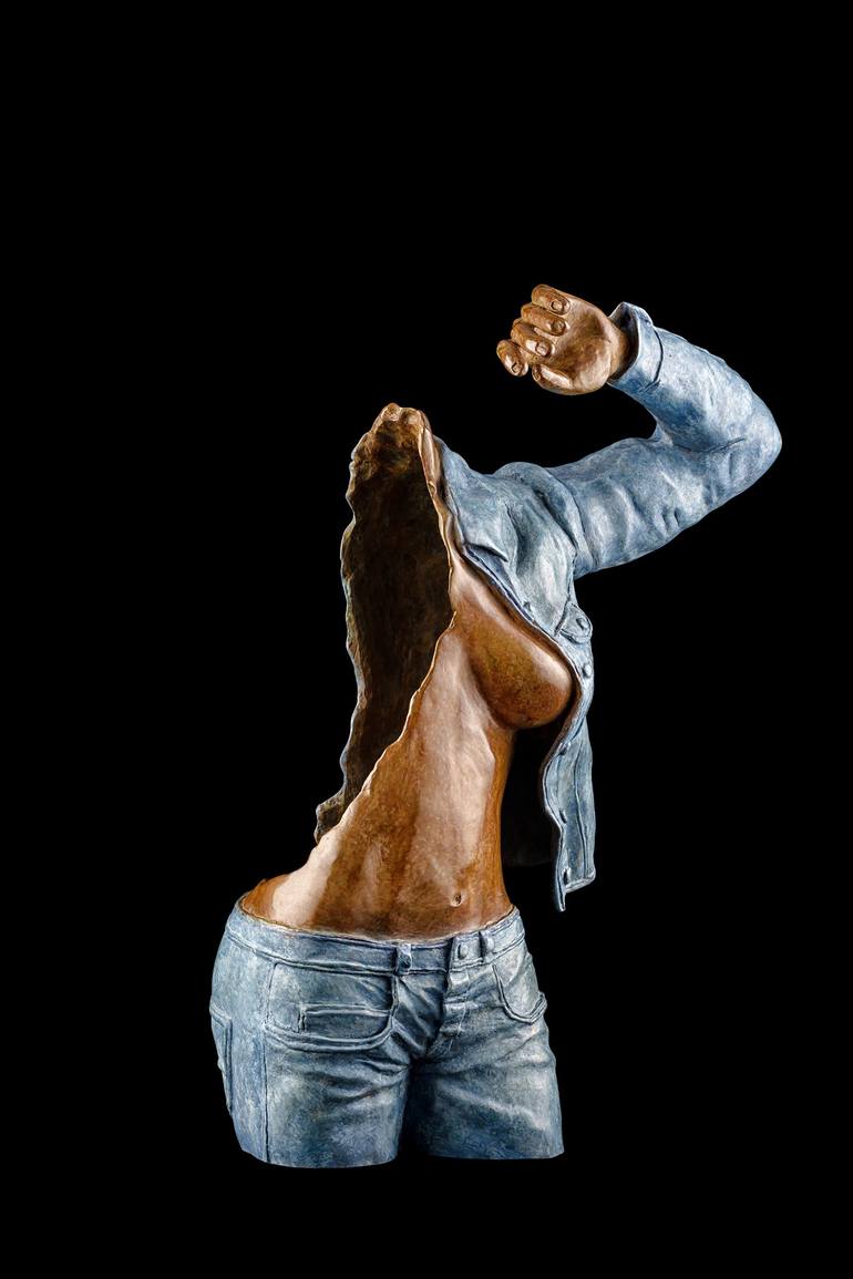 Original Figurative Women Sculpture by Philippe CRIVELLI