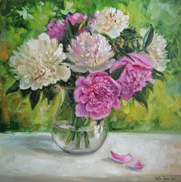 Pink peonies spring bouquet thumb