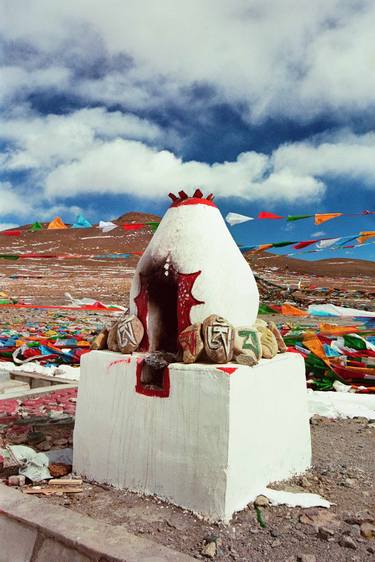 Everest Chorten thumb