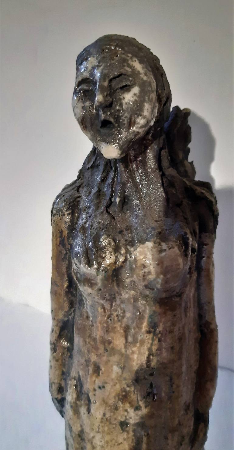 Original Conceptual Women Sculpture by Ivana Barsciglie