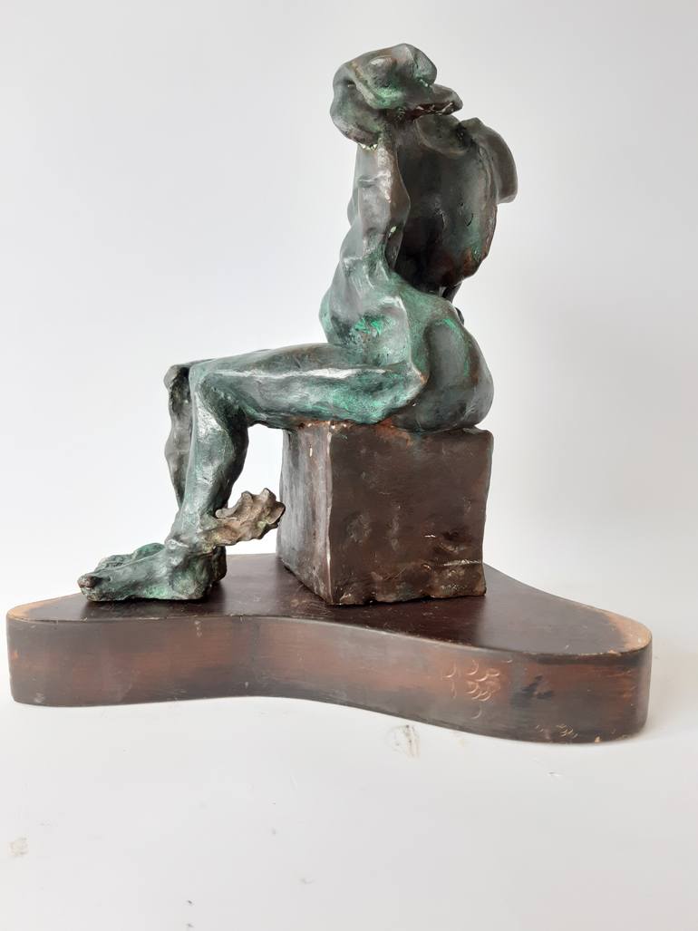 Original Figurative People Sculpture by Elif Jalili