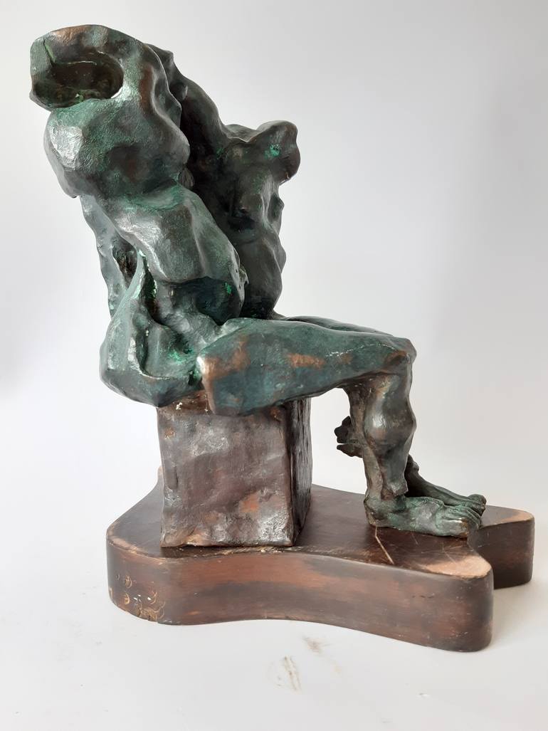 Original Figurative People Sculpture by Elif Jalili