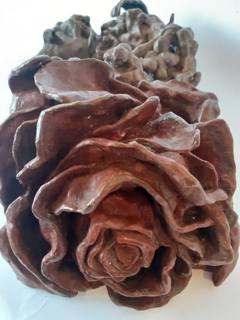 Original Figurative Floral Sculpture by elif Jalili
