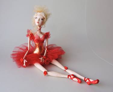 Small Red Ballerina thumb