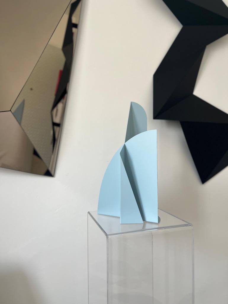 Original Conceptual Abstract Sculpture by Henriod Tresierra