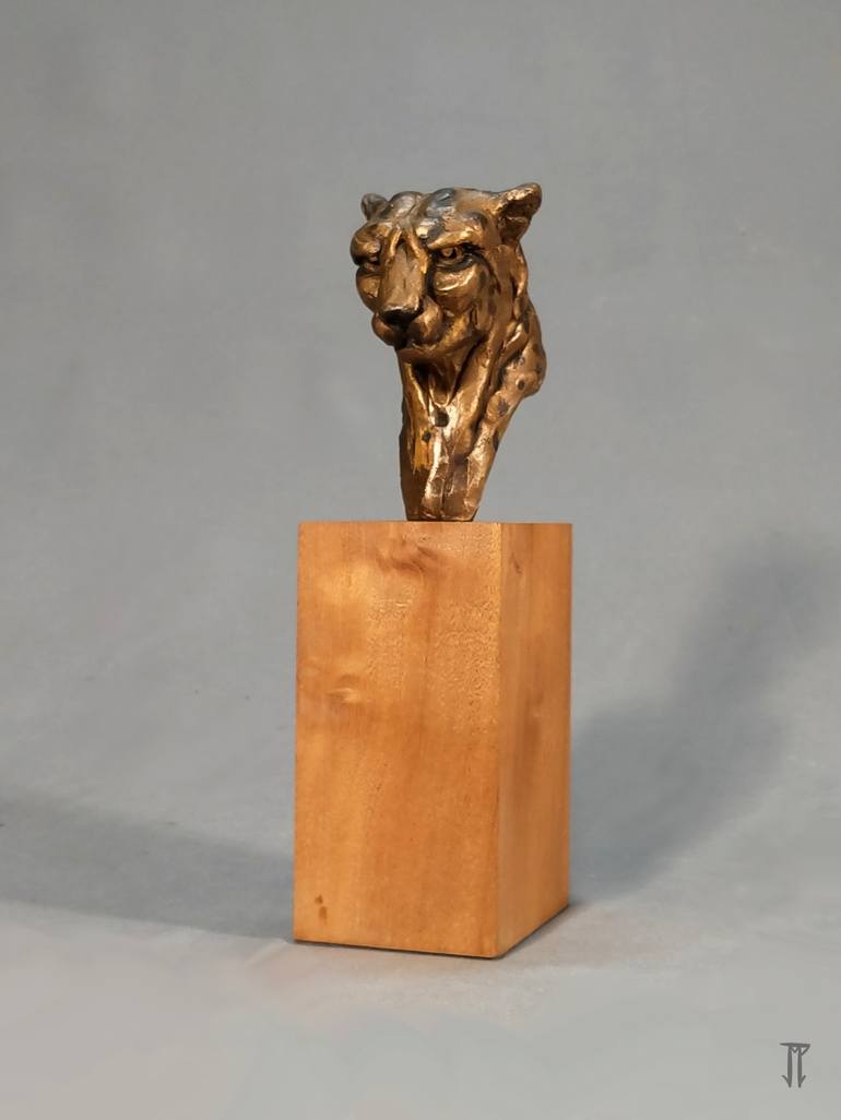 Original Figurative Animal Sculpture by Jose Miguel Pino