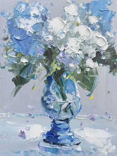 blue and white flowers thumb
