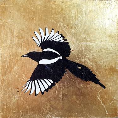 Magpie on gold leaf thumb