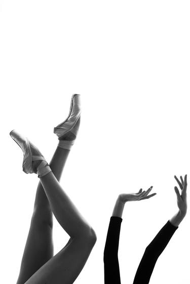 Ballet silhouette thumb