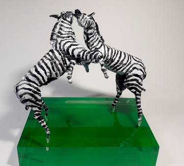Original Contemporary Animal Sculpture by Severino Braccialarghe