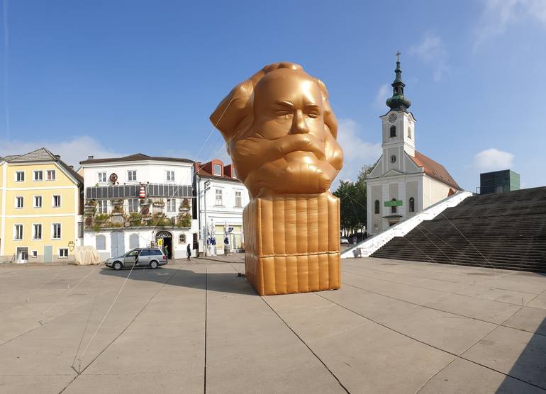 Original Political Sculpture by Hannes Langeder