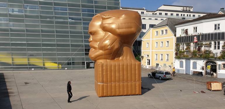 Original Political Sculpture by Hannes Langeder