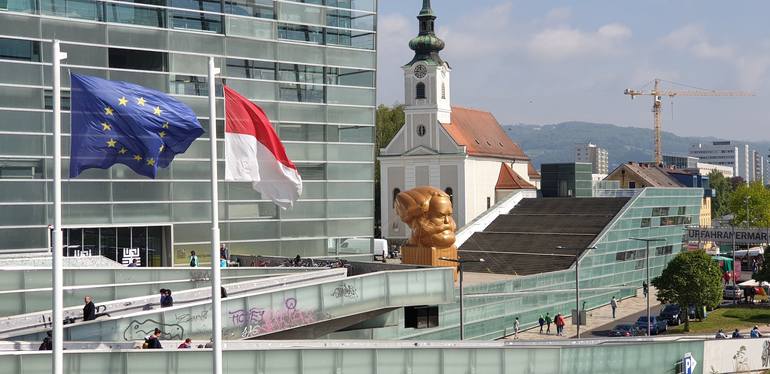 Original Political Sculpture by Hannes Langeder