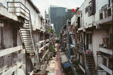 In the slums of Bangkok thumb
