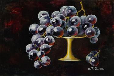 "Blue grapes on a golden tray" Modern small still life with fruits, oil painting of impasto. Realism. For the interior of the kitchen-living room. thumb