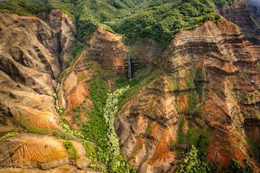 The Heart of Waimea - Limited Edition of 200 Photograph thumb