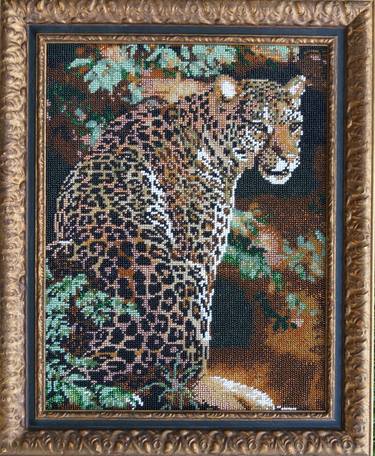 Handmade Embroidery with beads "Leopard" thumb