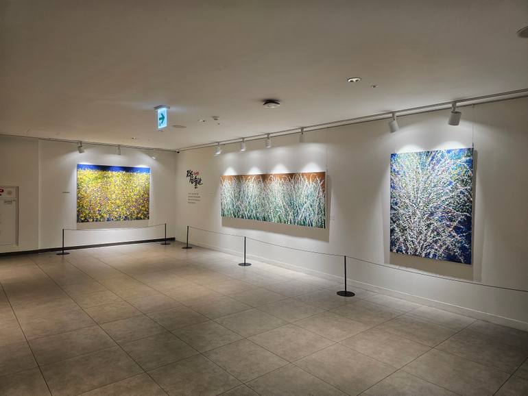 Original Abstract Floral Painting by Eun-Hye Seo