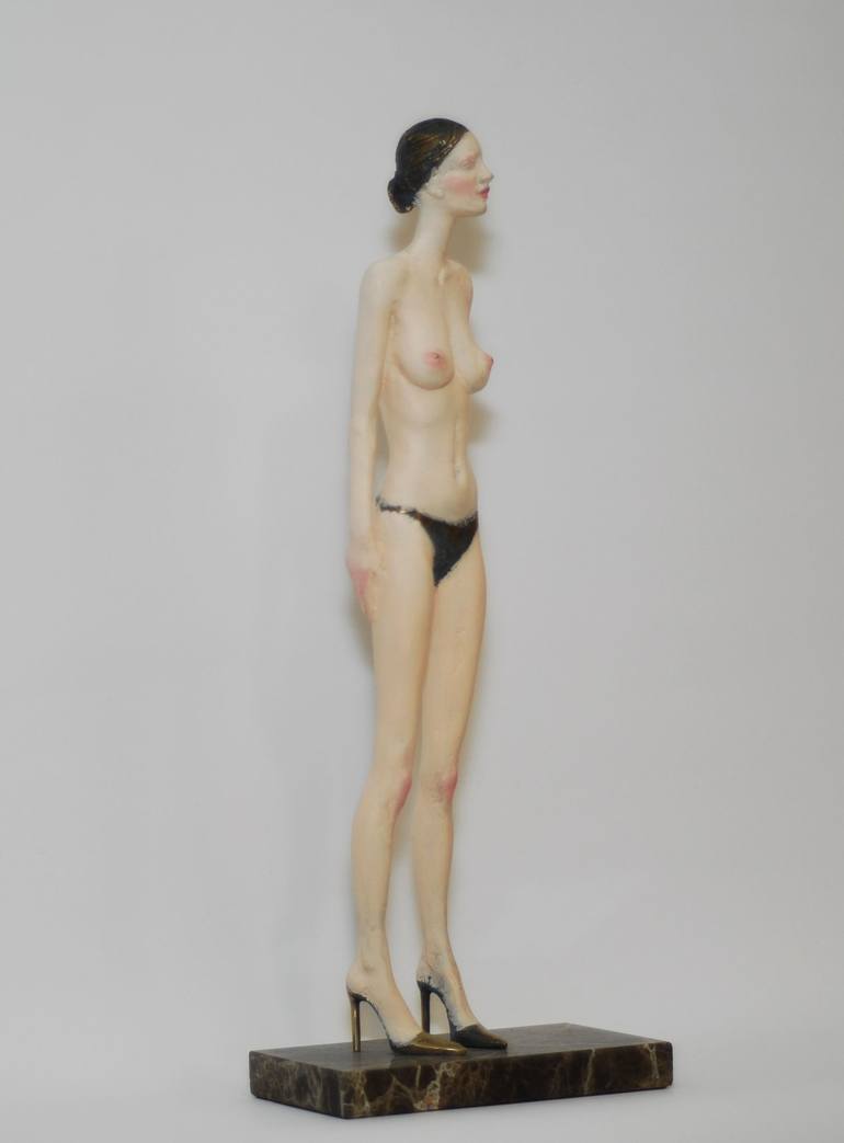 Original Figurative Women Sculpture by Gyunay Aliev