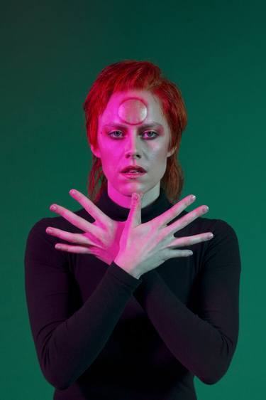BOWIE thumb
