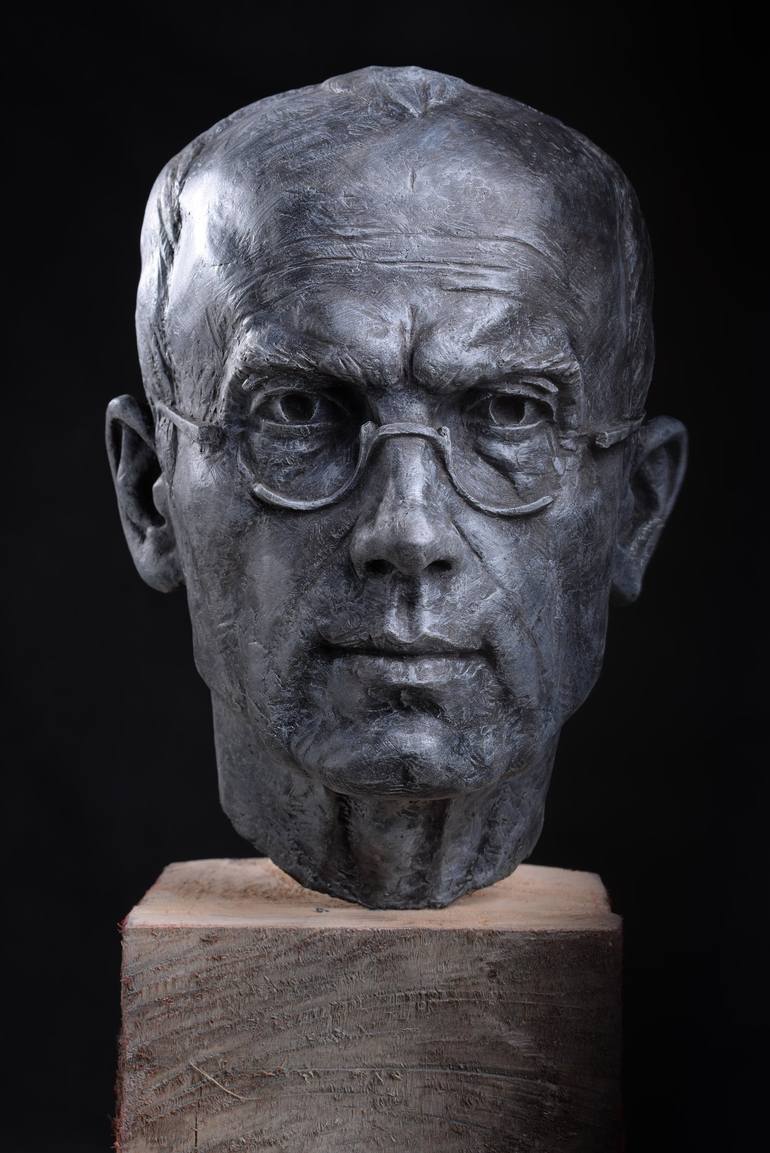 Original Figurative People Sculpture by Konrad Koch