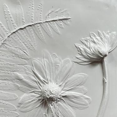 White Daisies & Fern Decorative Ceramic Tile thumb