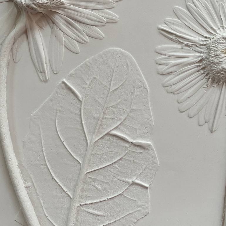 Original Minimalism Floral Sculpture by Ruth Welter