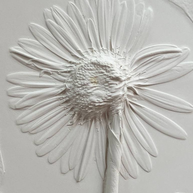 Original Minimalism Floral Sculpture by Ruth Welter
