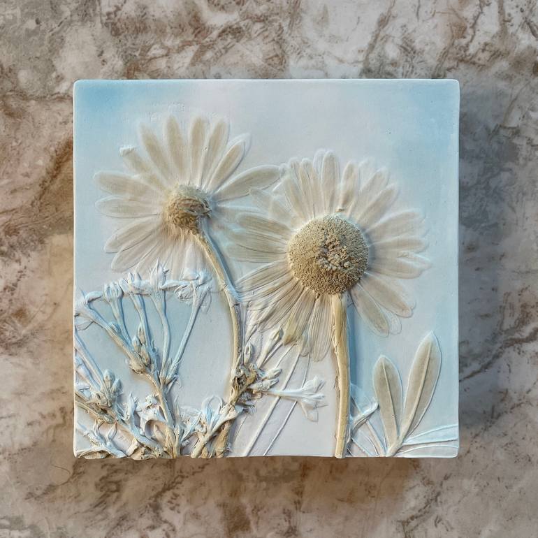 Original Minimalism Floral Sculpture by Ruth Welter