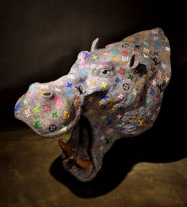 Louis Vuitton hippo thumb