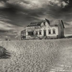 Namibian Made - The Accountant's House (Kolmanskop).
