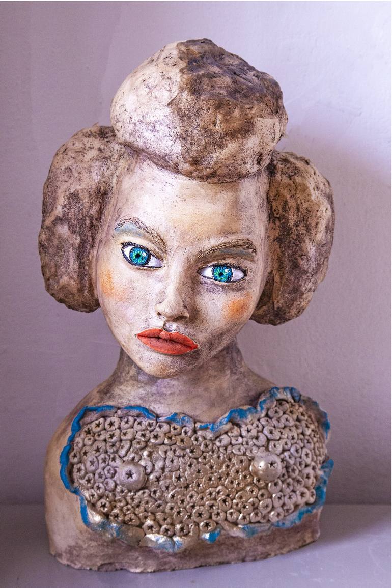 Woman Bust Sculpture  Sculpture, Vintage statues, Ceramic