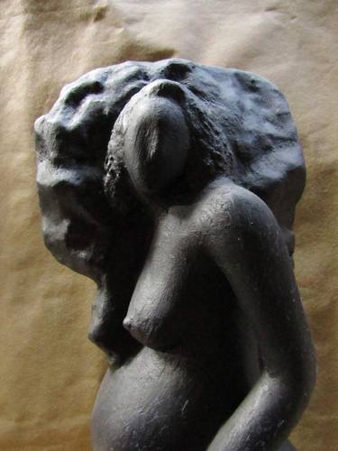 Original Minimalism Women Sculpture by Cister Silva