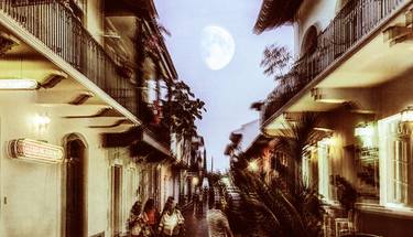 The moonlight of Casco Viejo thumb