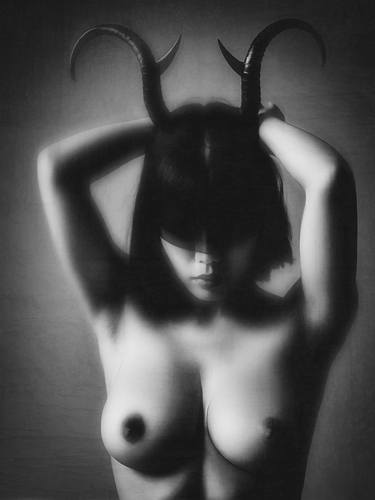 Original Black & White Nude Photography by Felipe Hueb