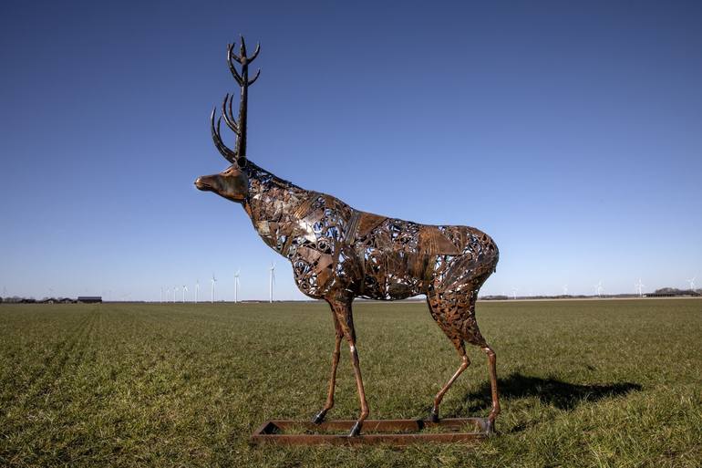Original Animal Sculpture by reinder nijkamp