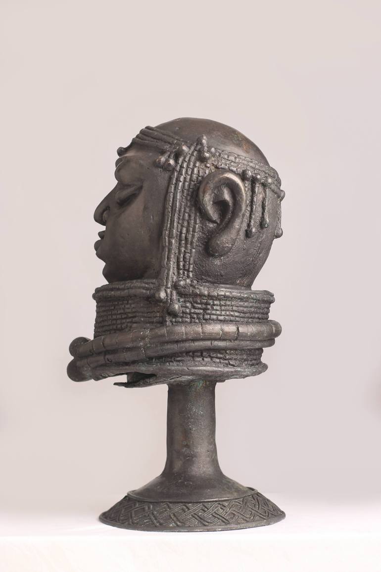 Oba Esigie of Benin kingdom Sculpture by Asemota Izevbigie