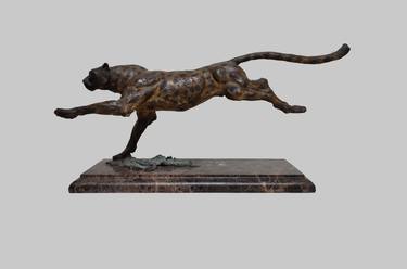 Guepard ,bronze, 2004 year ,H-16 cm thumb