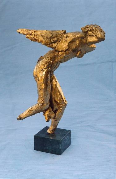 Nika ,bronze, gold-plated, 2003 H -15 cm thumb