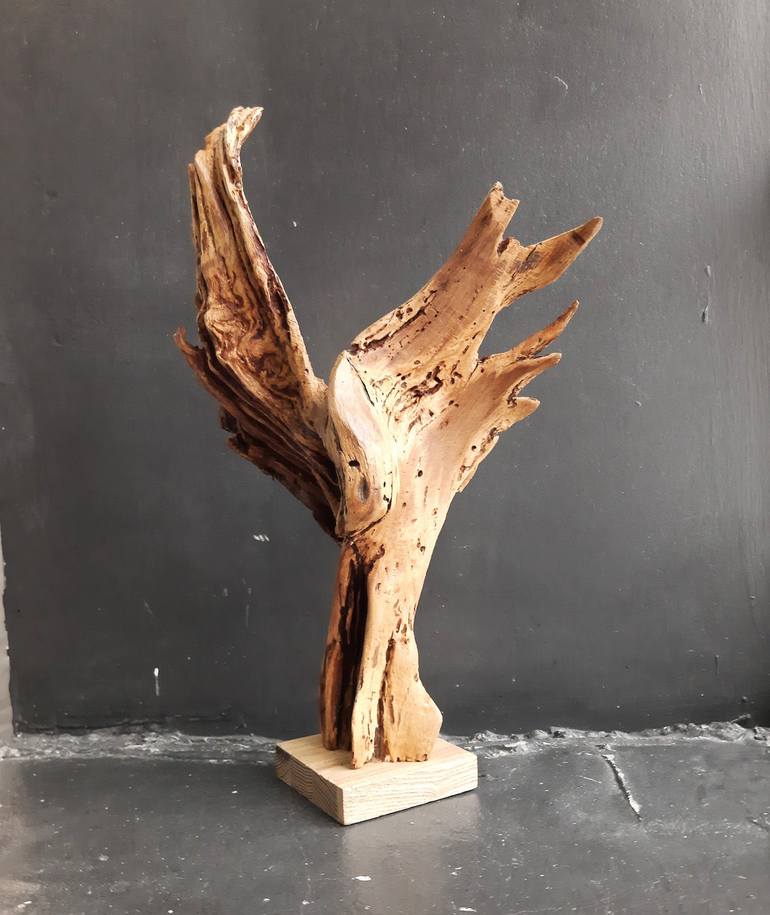 Nika. Wood sculpture - Print