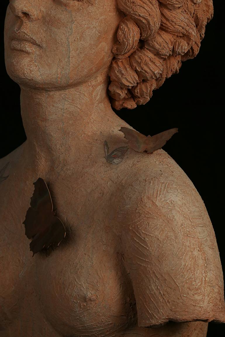 Original Contemporary Women Sculpture by Cribellati Elena