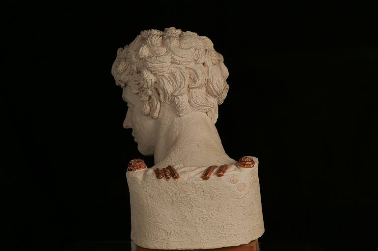 Original Figurative Men Sculpture by Cribellati Elena