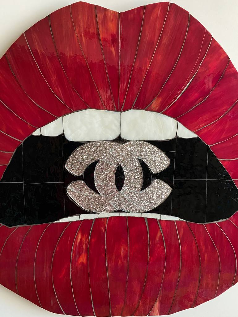 Original Pop Art Fashion Sculpture by Esraa Shoushan