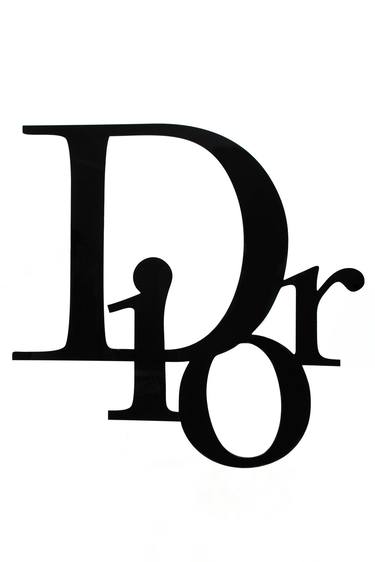 Dior thumb