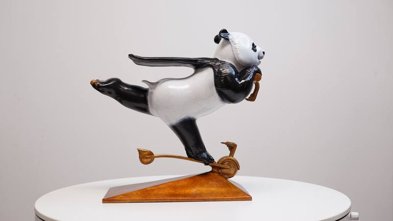 Original Black & White Animal Sculpture by Yongchang Zhao