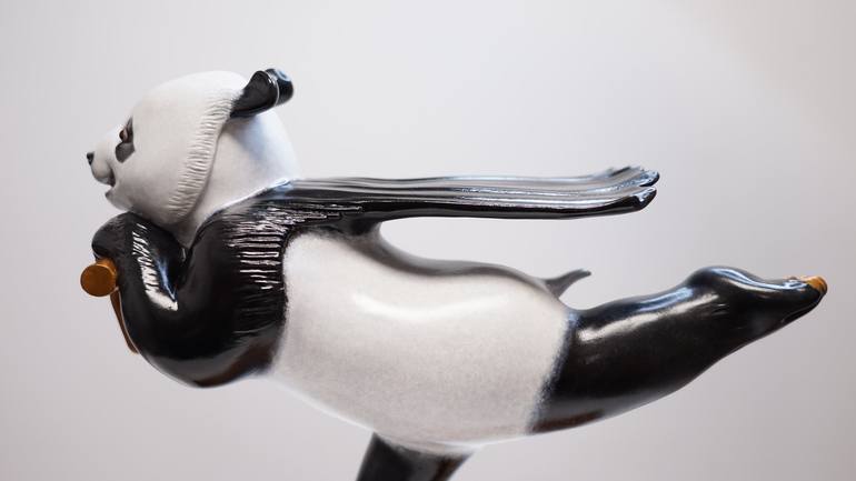 Original Black & White Animal Sculpture by Yongchang Zhao