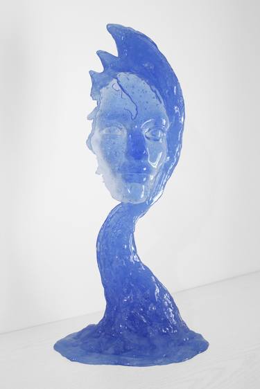 Original Figurative Water Sculpture by Daria Ripandelli
