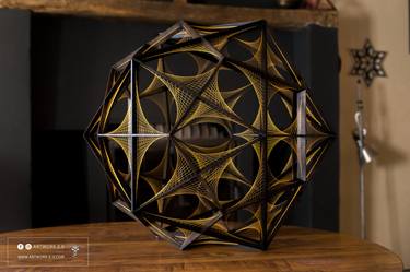Rhombic triacontahedron | Astroid string art thumb
